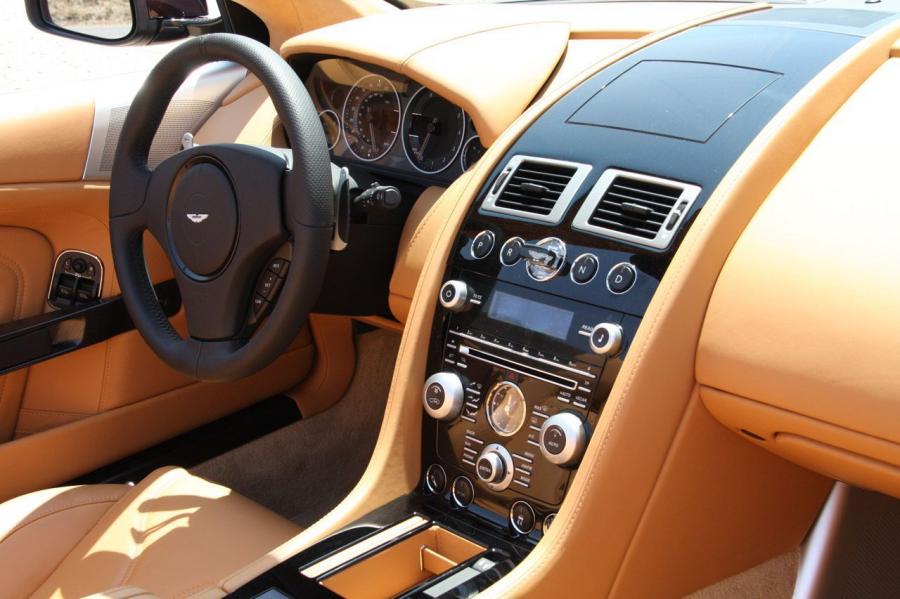 Торпедо Aston Martin DBS Volante 2009 года  (NA) (фото 19 из 31)